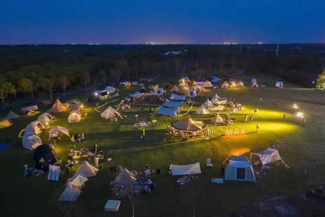 毕业季来了，一起来海湾拍出超好看的毕业照吧休闲区蓝鸢梦想 - Www.slyday.coM