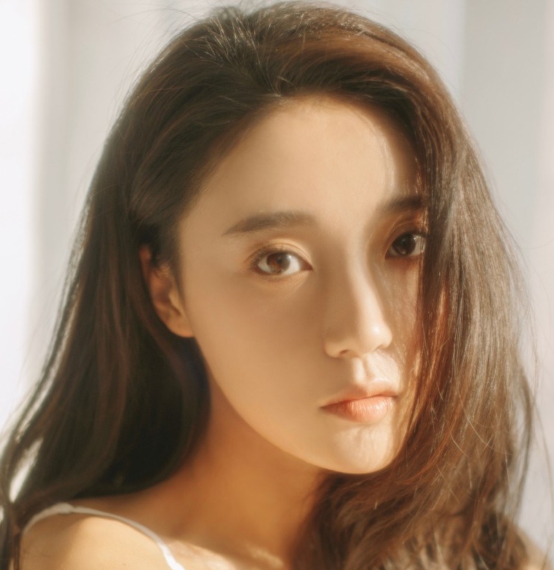 中因为出色表现已经吸引了不少人,剧中她饰演心机歹毒的赵王妃江映月