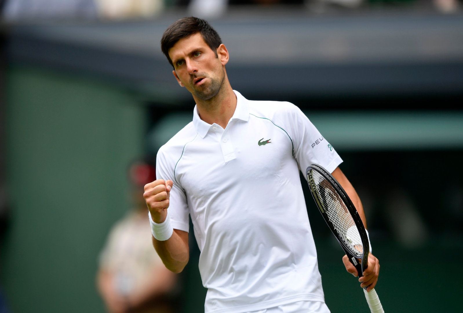 德约科维奇在一场2018温网决赛重演中上演久违的直落三盘