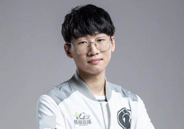 为此,墨茶希望计划出现了,诸多电竞圈的小伙伴们开