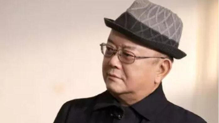 75岁王刚突然清空账号解散粉丝群,被爆将出国定居?本尊回应了|王刚|账号|粉丝_新浪新闻