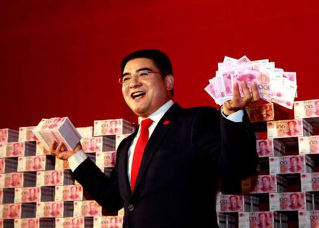 消失的中国首善陈光标，曾高调捐款20亿，如今被拍到在老家种地|慈善|陈光标|高调_新浪新闻