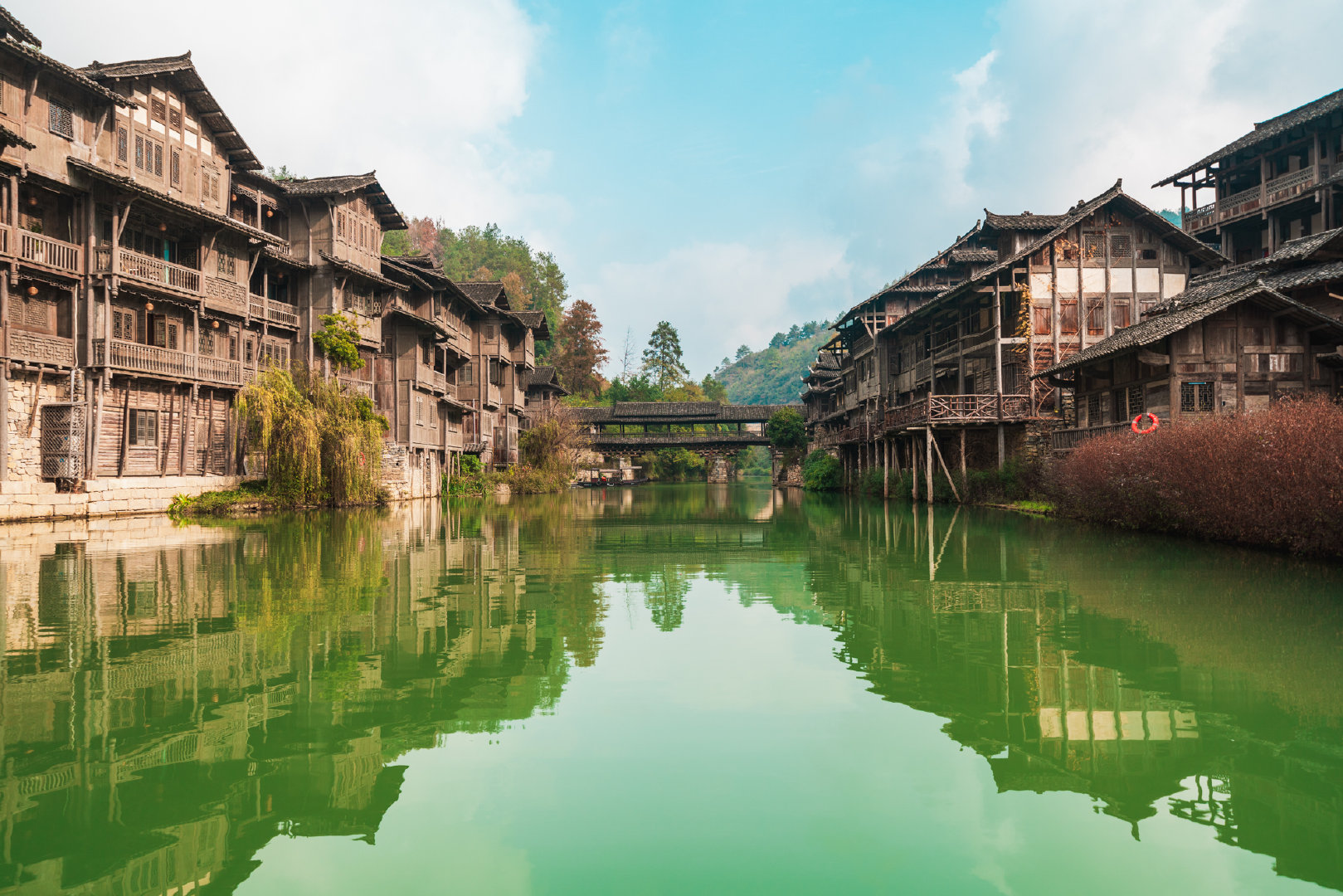 贵州乌江寨,黔山秀水里的水墨画卷|贵州|乌江|花草纸_新浪新闻