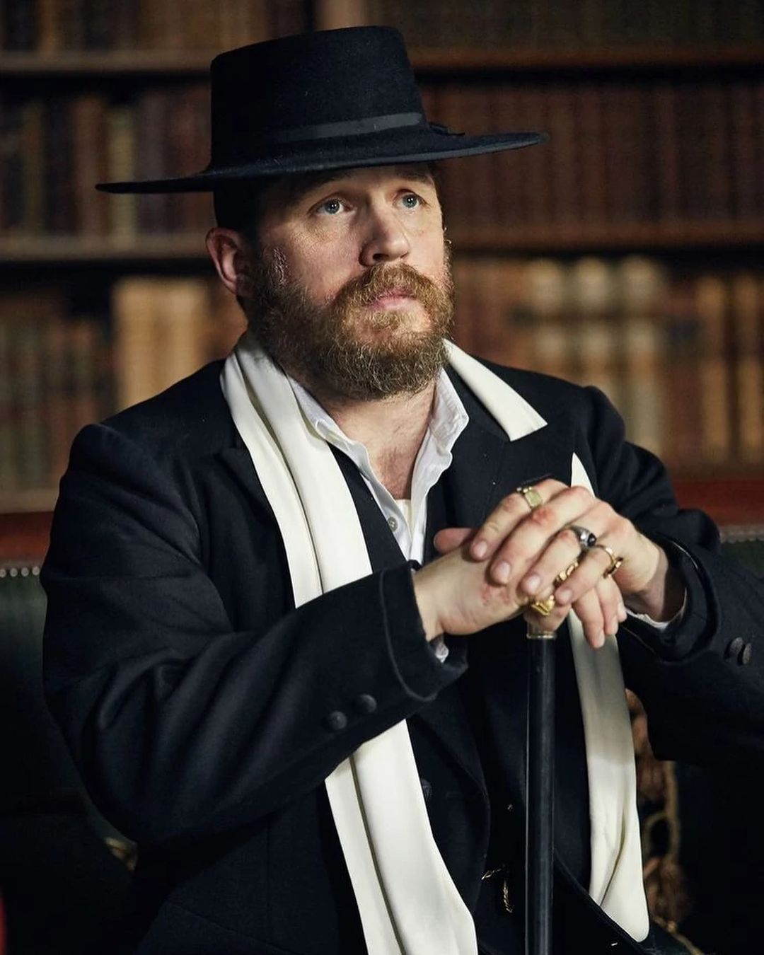 祝汤老师tom hardy 44岁生日快乐!__财经头条