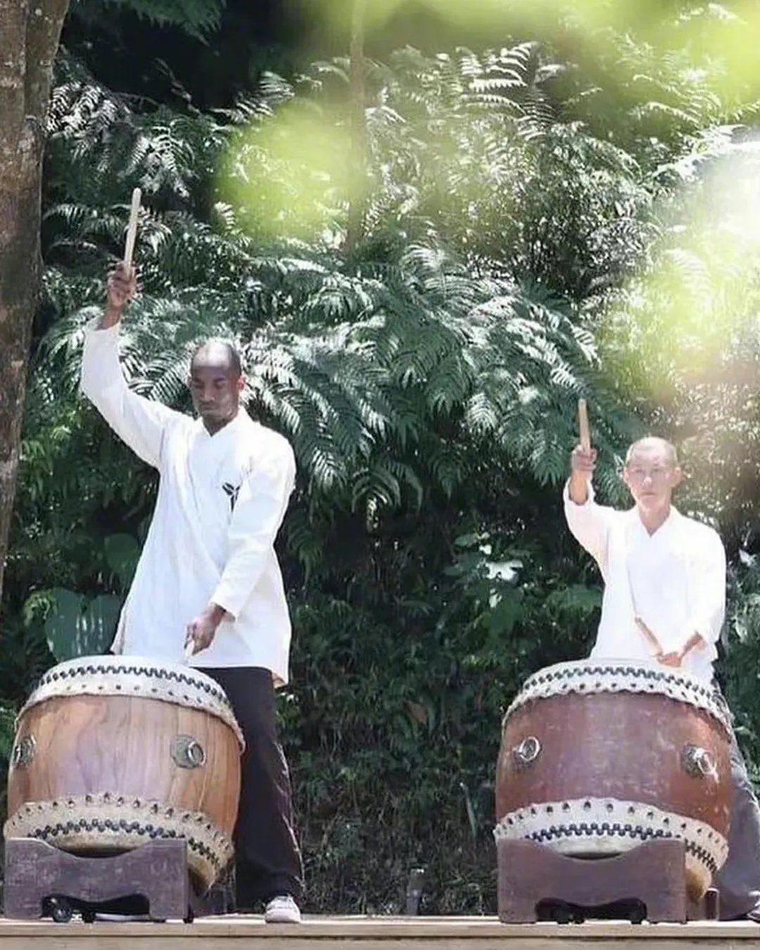 科比打坐静修的照片