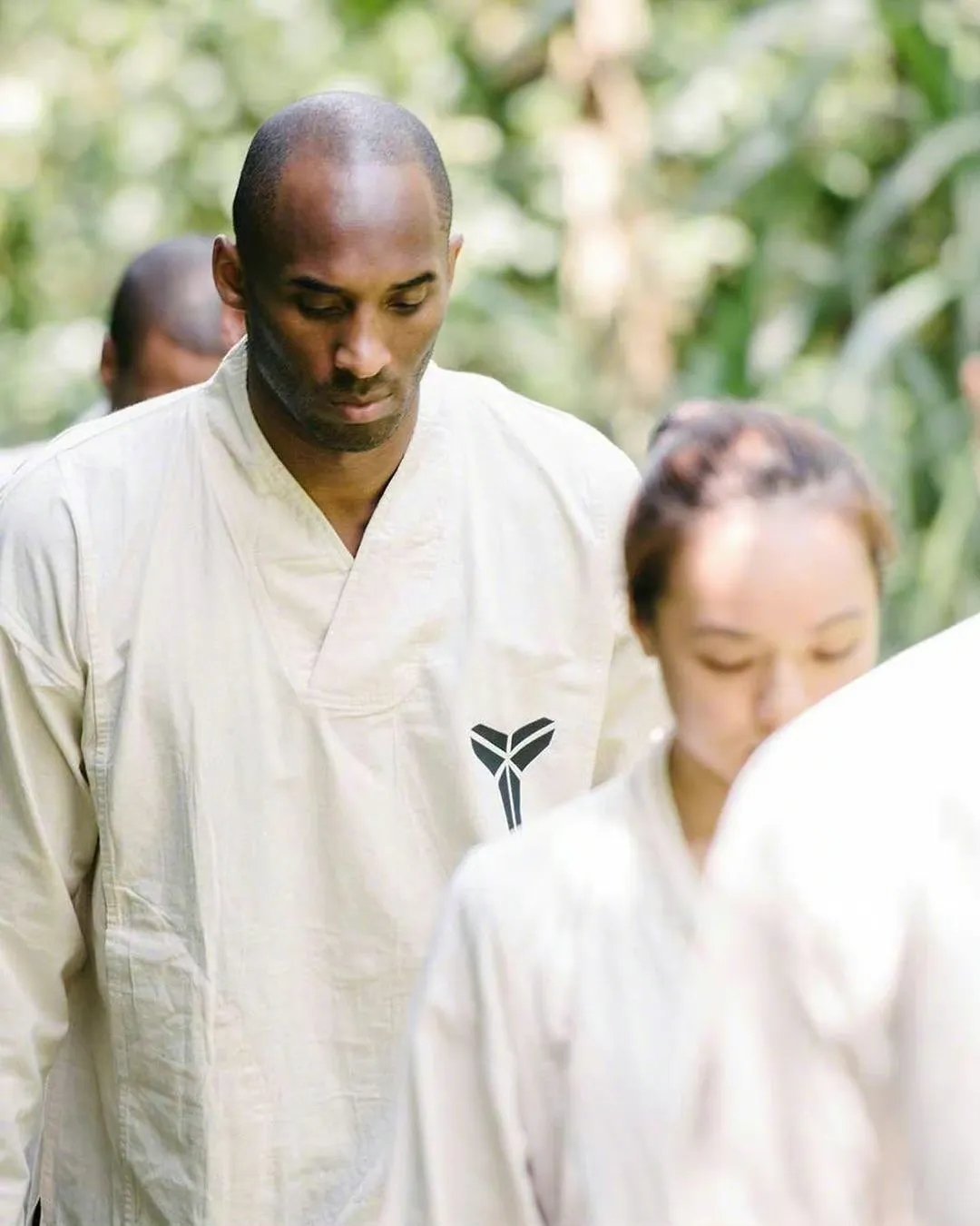 科比打坐静修的照片