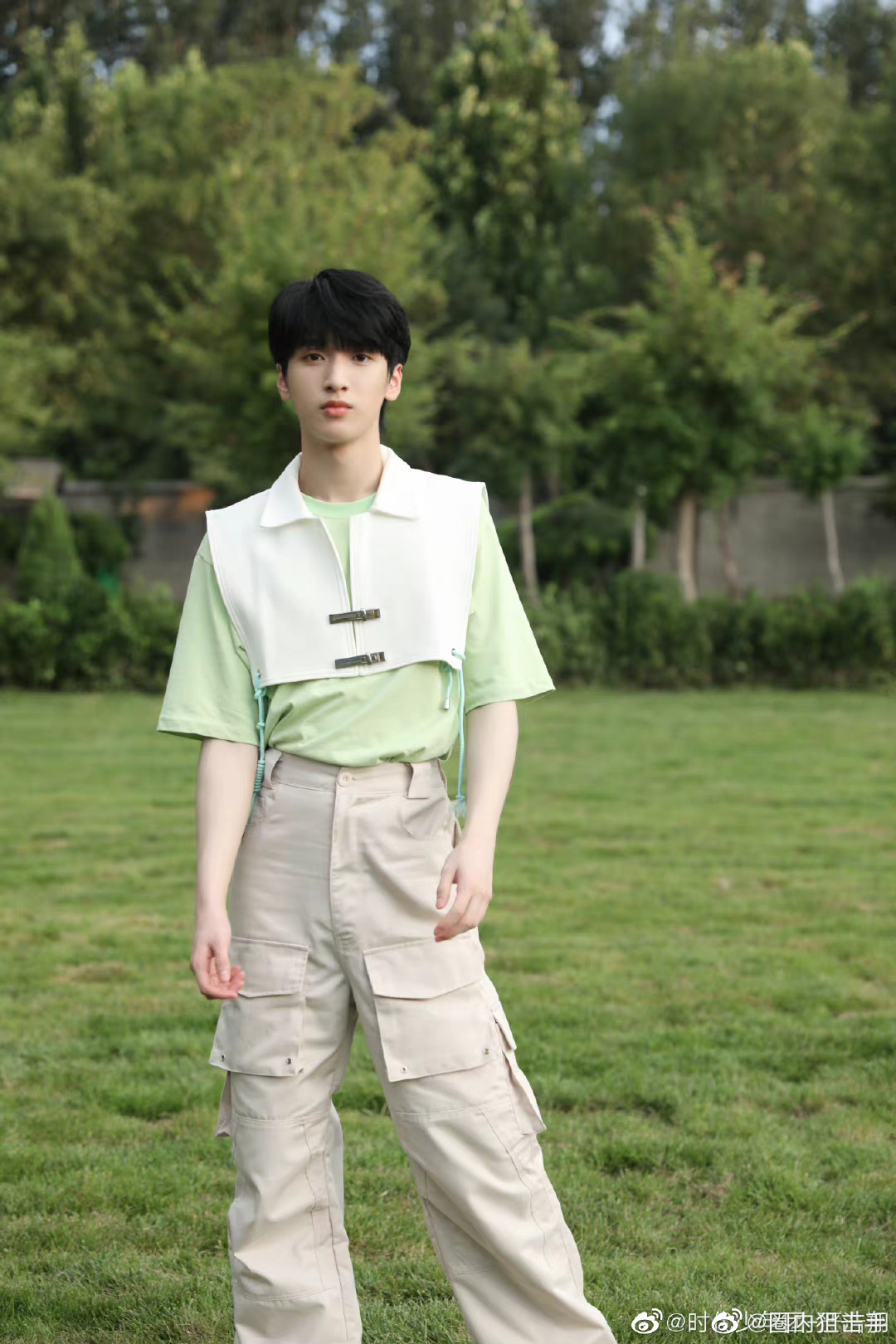 虽然但是严浩翔是真的有点帅气在身上哈哈哈