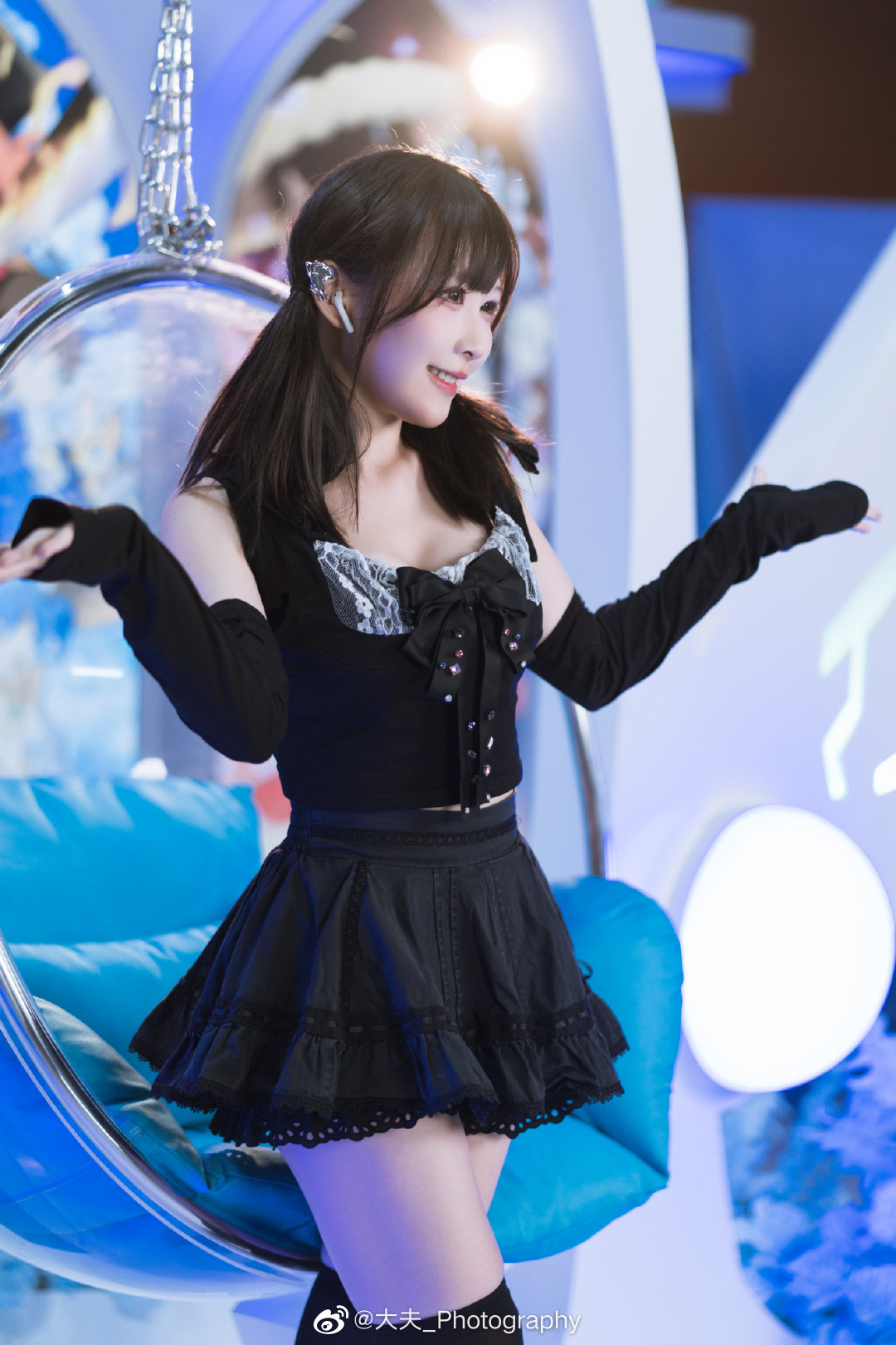 出镜:@矮乐多aliga 刚好走过,拍了几张……__财经头条