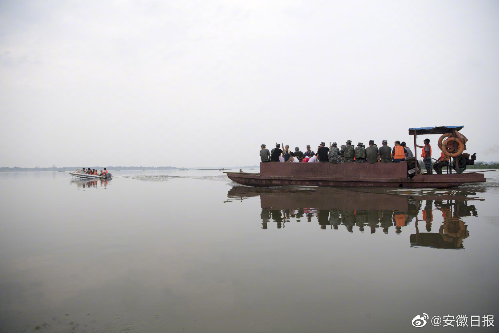 7月17日,在怀宁县凉亭乡三鸦寺湖水域团山包圩