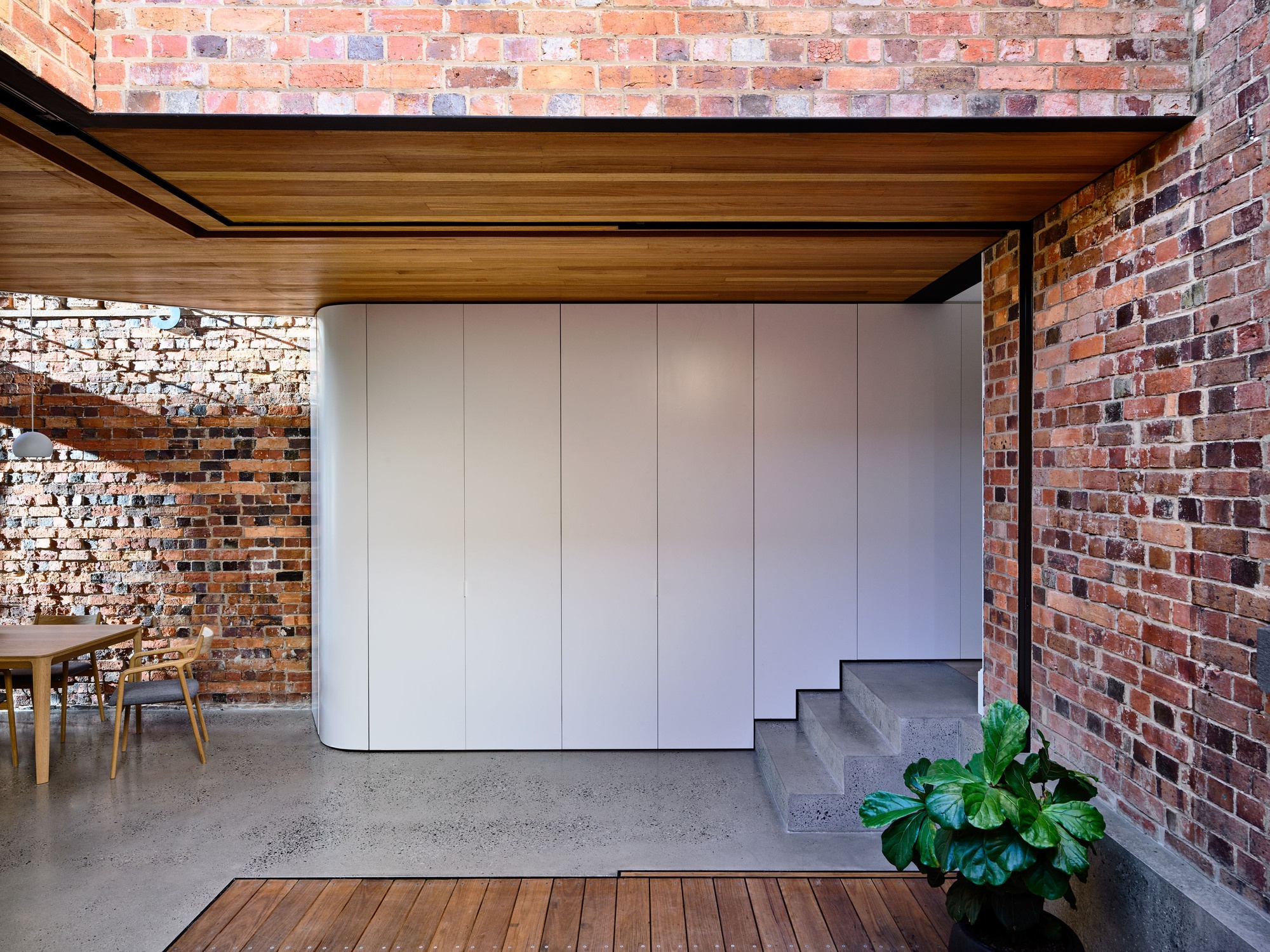 平平无奇的红砖房里面的装修你想不到很温馨进来后就不想走