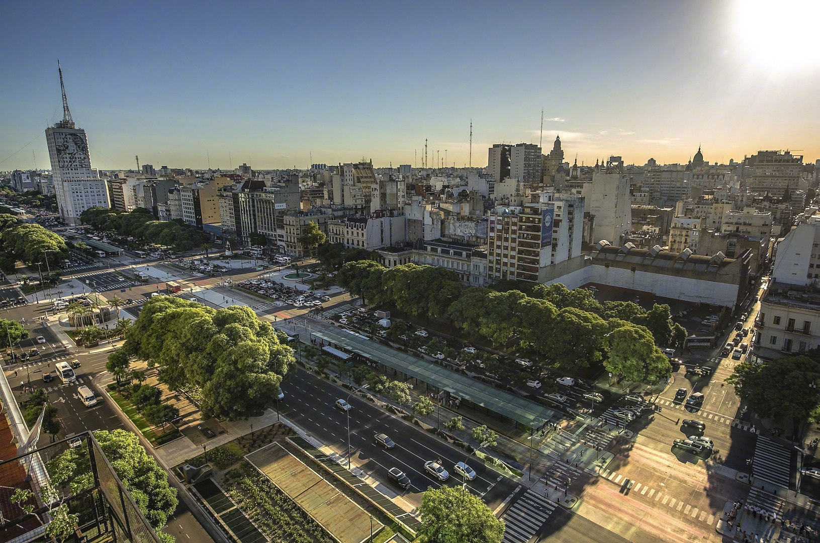 布宜诺斯艾利斯刚独立时只是小城市……