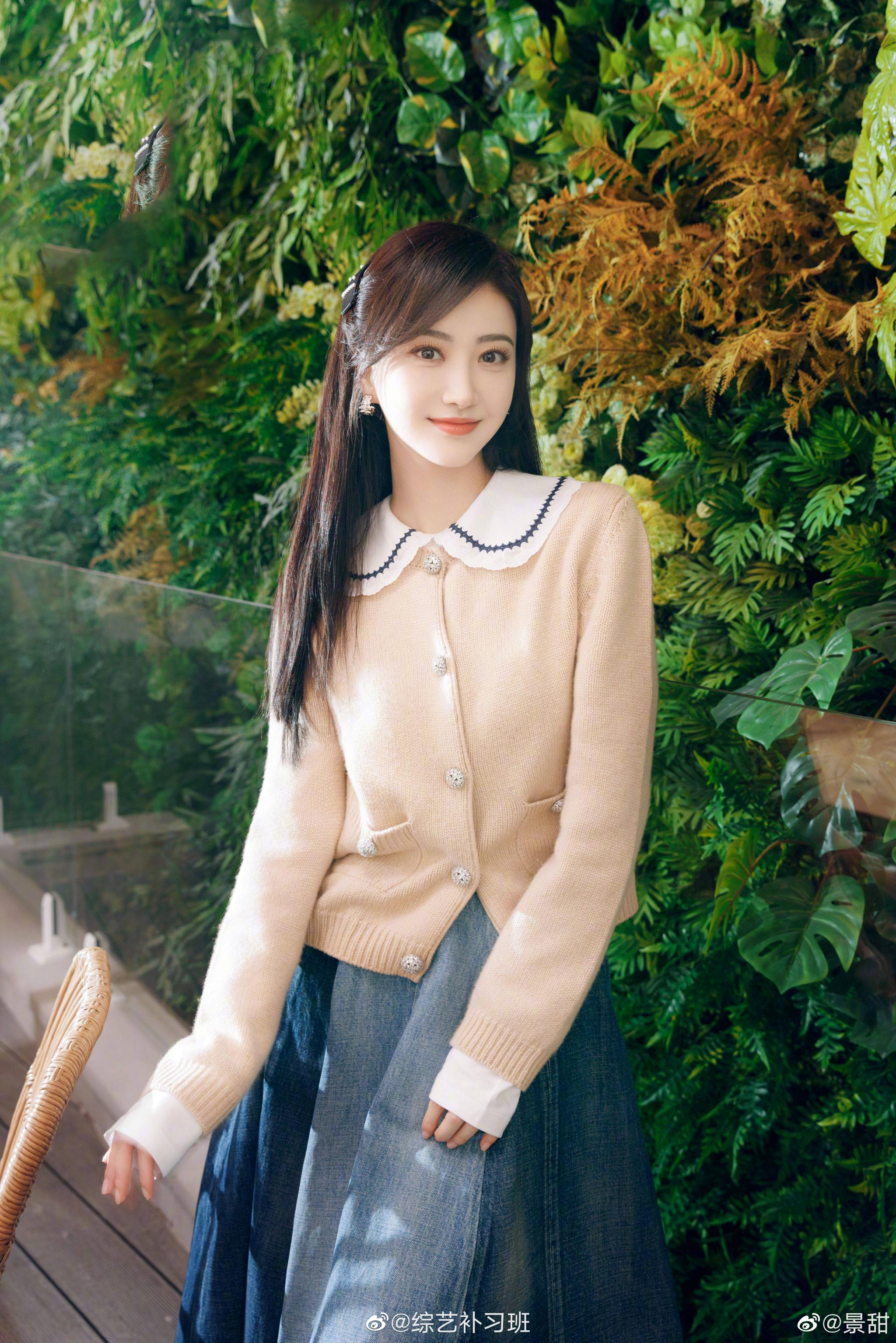 半熟恋人已经完结,作为观察团的景甜嗑糖上瘾