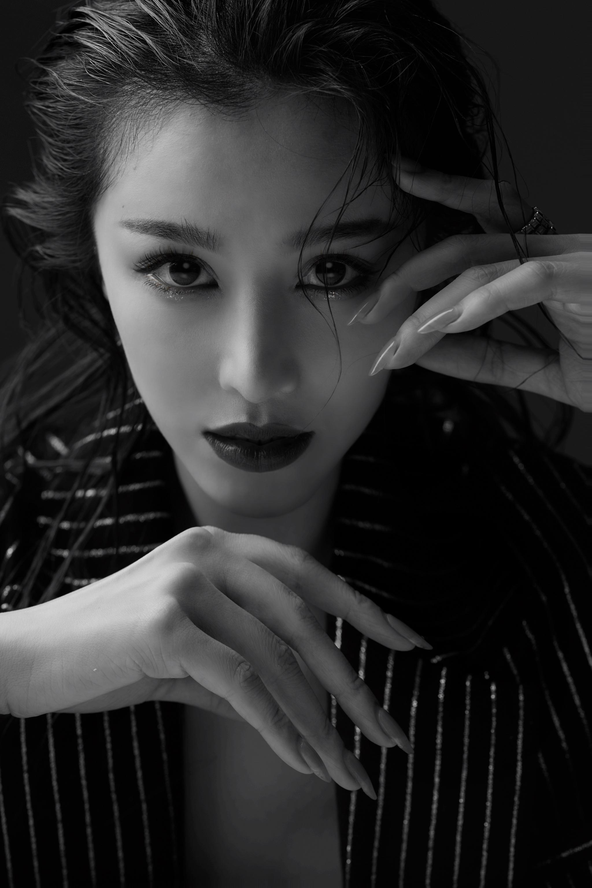 葛天_panda 酷飒西装大片释出 坚毅 质感 性感