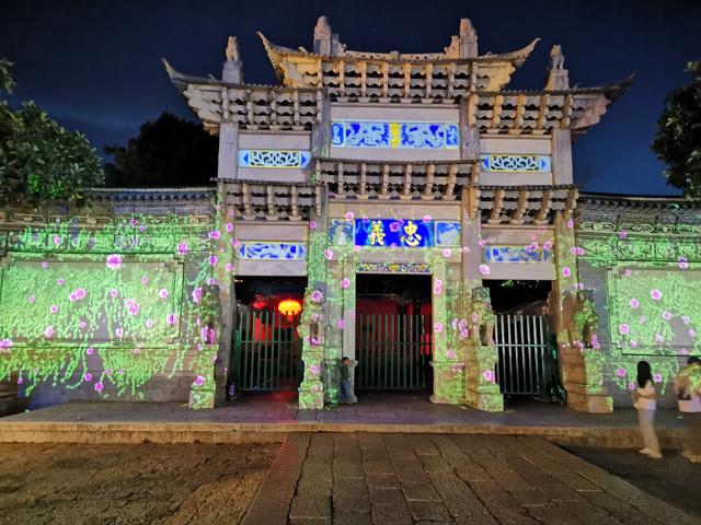 丽江客栈排行_昆明这些酒店、玩乐目的地上榜!大众点评发布2021“必住、必玩榜”