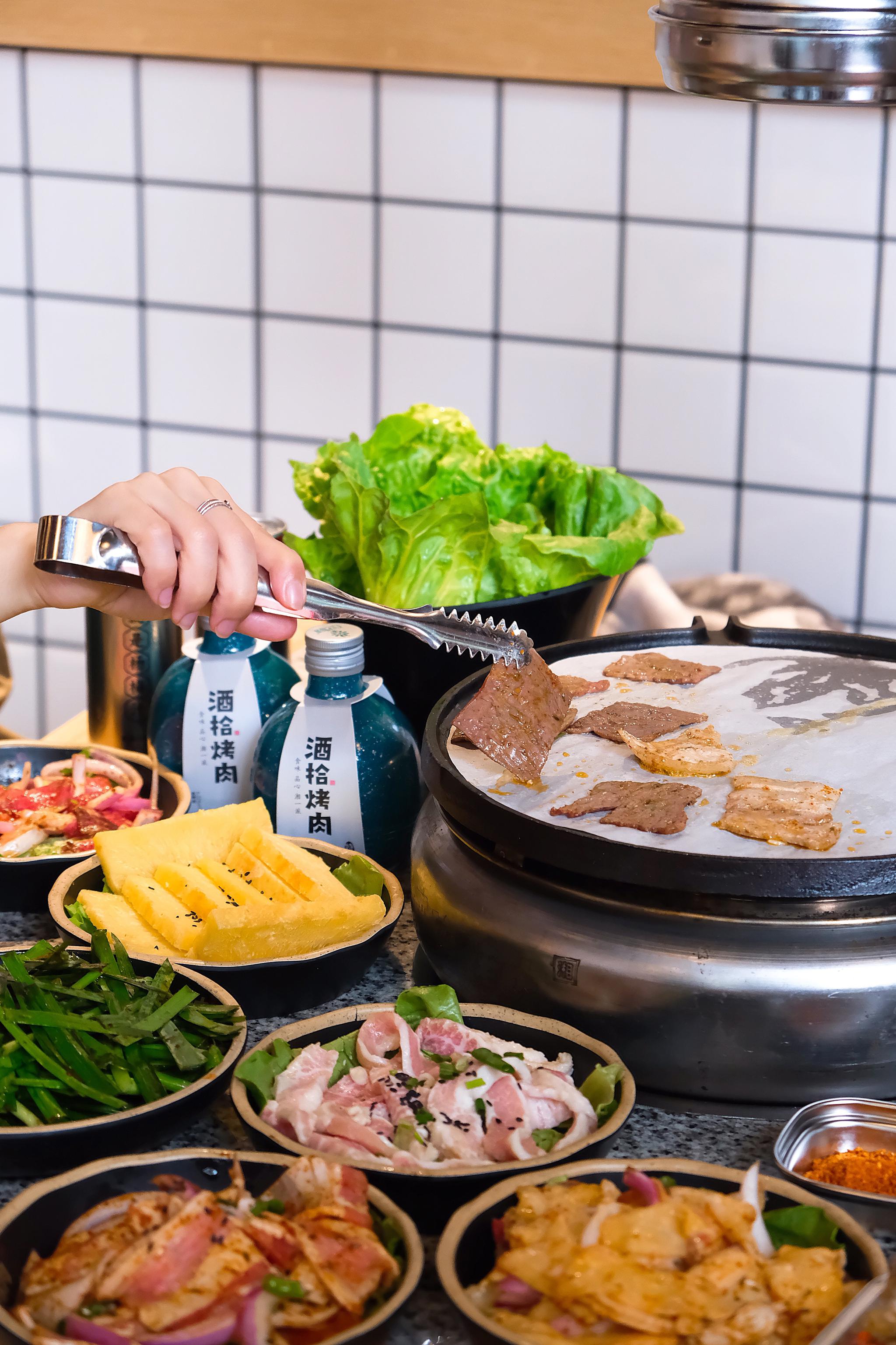 酒拾烤肉周年庆低至5.8折!赶紧马住!07_高清图集_新浪网