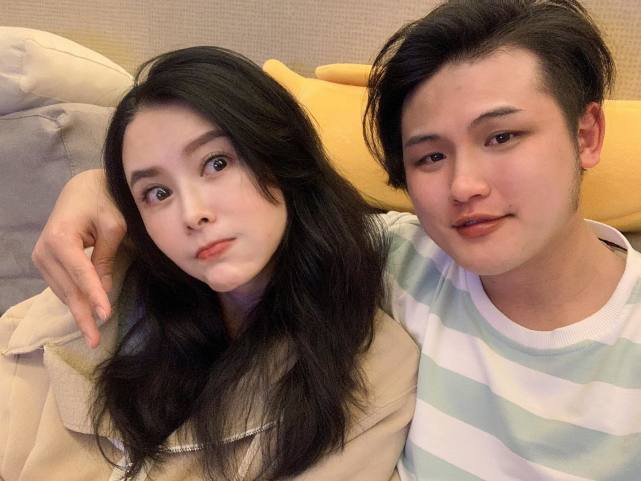 萧淑慎患癌后小15岁老公被传出轨夫妻俩晒恩爱照力破传闻