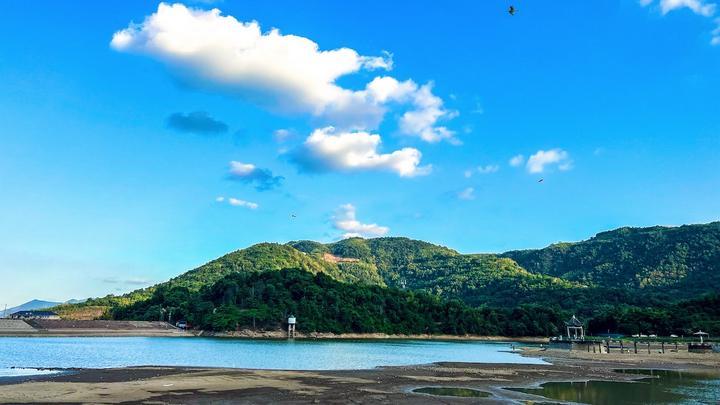 温州人的新快乐丨去珑玥潭，赴一场惊心动魄！休闲区蓝鸢梦想 - Www.slyday.coM