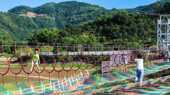 温州人的新快乐丨去珑玥潭，赴一场惊心动魄！休闲区蓝鸢梦想 - Www.slyday.coM