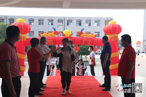 金溪二中举行高三毕业典礼暨高考诚信教育大会图