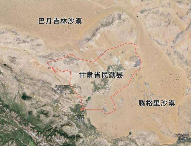吐鲁番盆地位置图片