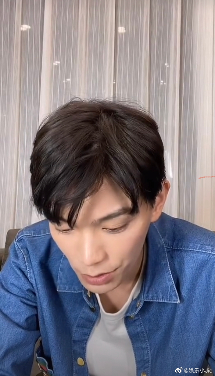 来康康最近大火的丁禹兮直播,这个生图大家觉得还可以吗