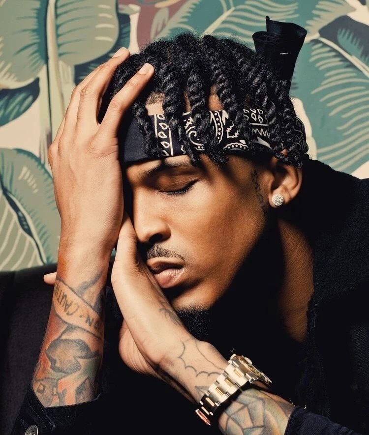 男士做扭驳辫也是非常的时尚有个性,有那个男生敢尝试短款扭驳辫吗