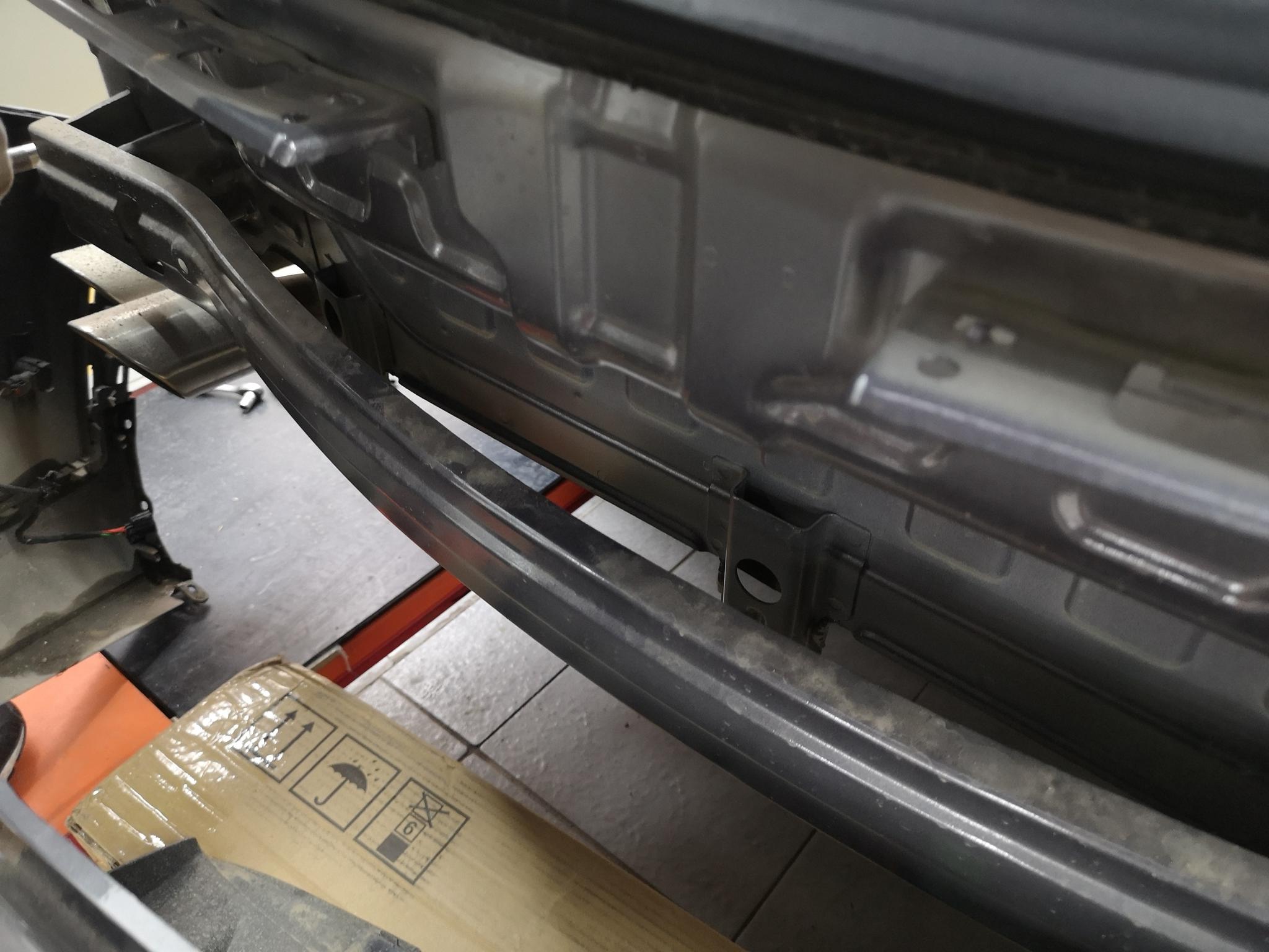 长安cs75plus的车主知道了自己的后防撞钢梁太薄