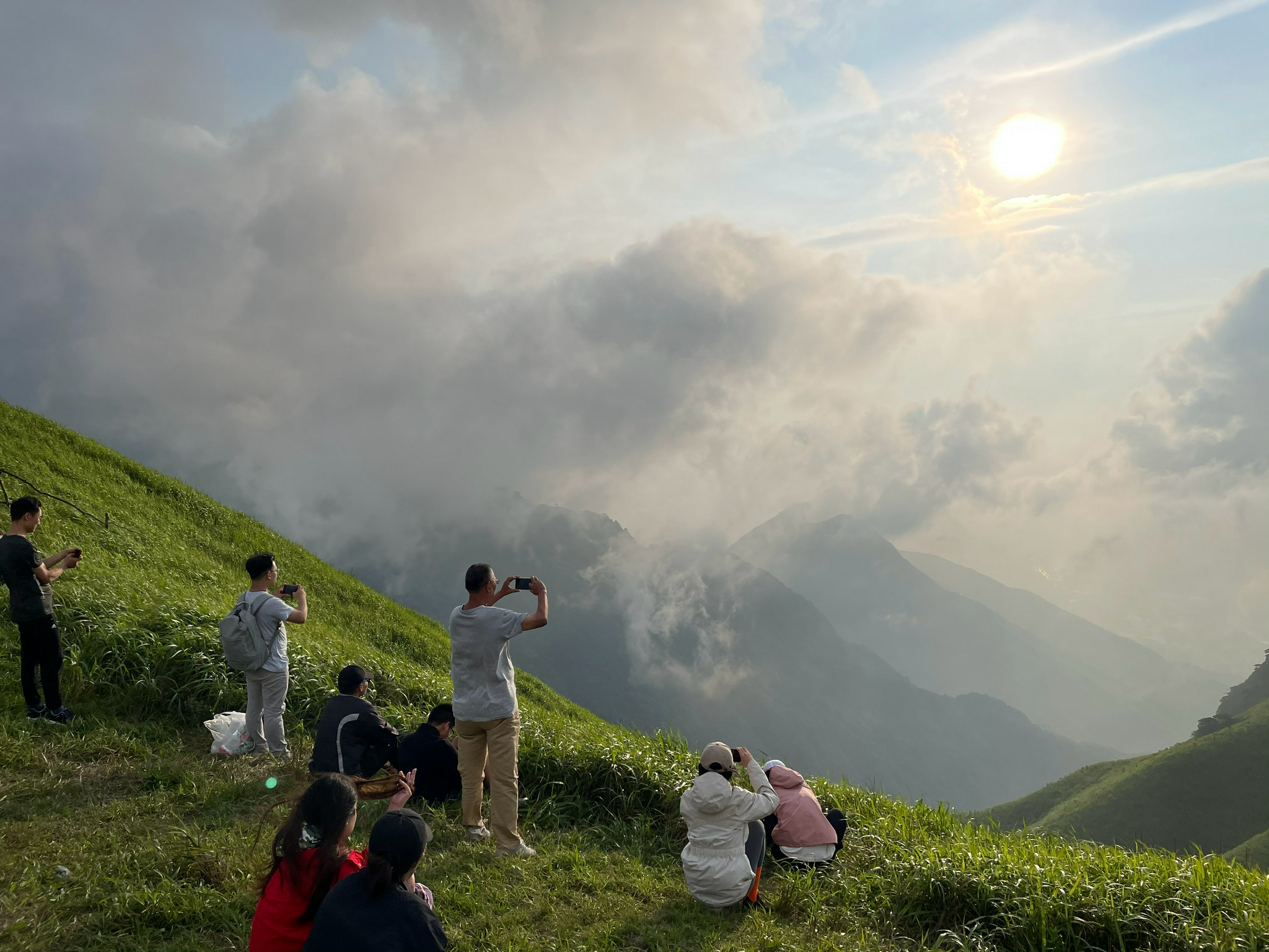 山顶景色太美了允许我多分享几张 晚安 好梦
