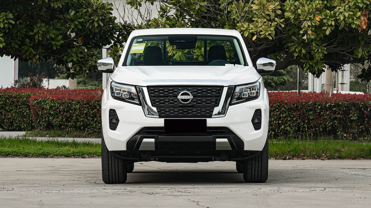 新款日产纳瓦拉上市，换装新前脸、新内饰，汽油/柴油两种动力