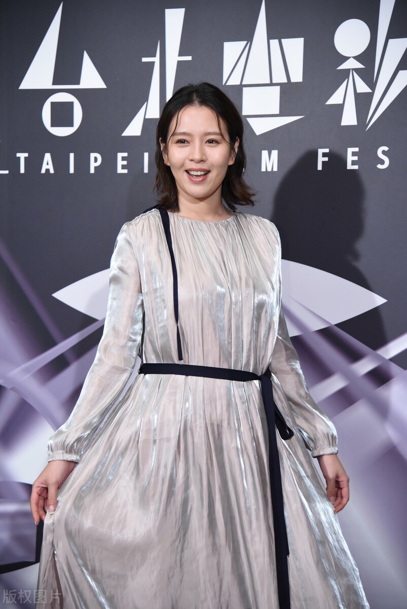 刘品言近照,很有气质的女星