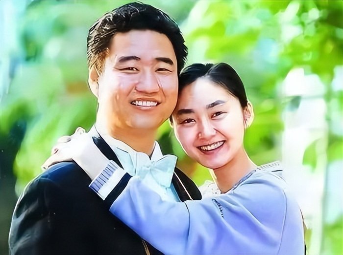 慈善家丛飞因病离世,行善11年,5岁爱女成孤儿|慈善|丛飞|邢丹_新浪
