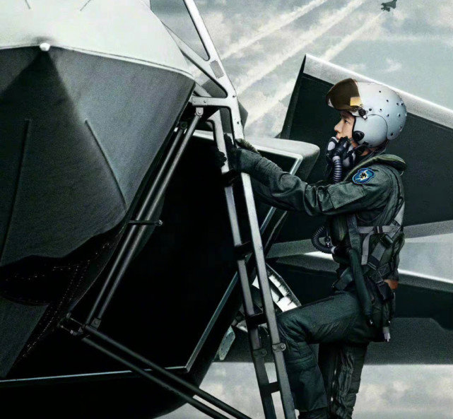 好剧组出精品!《长空之王》剧组氛围满分,前辈主动帮王一博走戏休闲区蓝鸢梦想 - Www.slyday.coM 好剧组出精品!《长空之王》剧组氛围满分,前辈主动帮王一博走戏休闲区蓝鸢梦想 - Www.slyday.coM