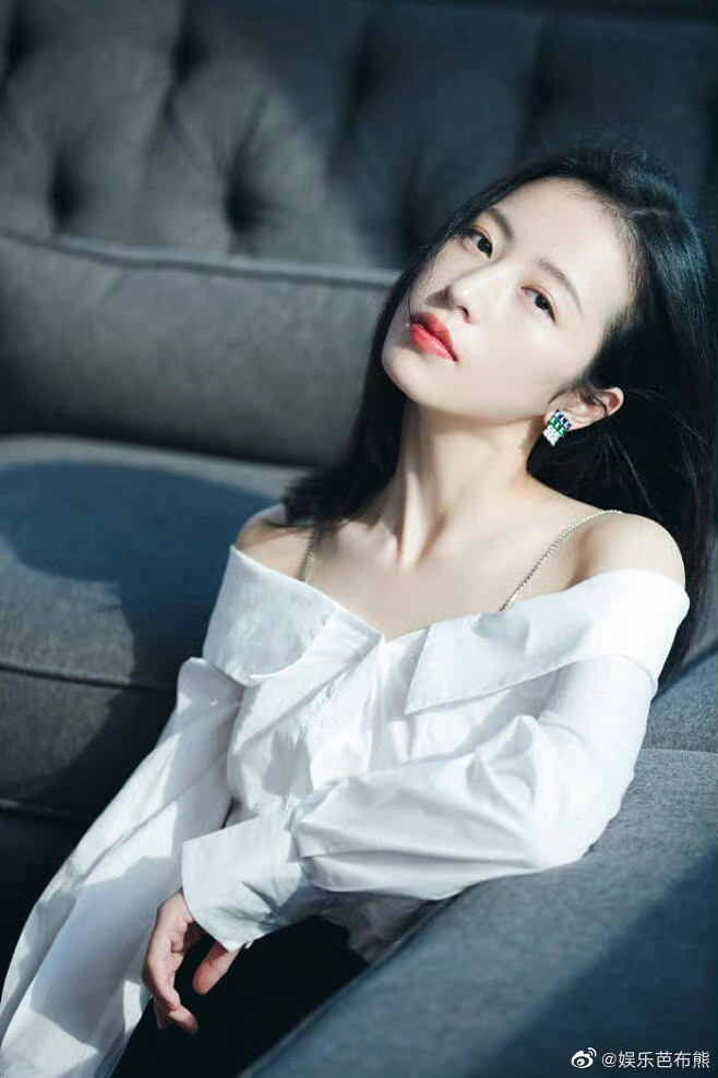 周雨彤,1994年9月21日出生于安徽省淮南市,中国内地女演员