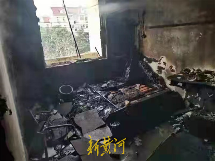 痛心!火灾中舍身救妻子的“中国好丈夫”陈超产,今天凌晨走了休闲区蓝鸢梦想 - Www.slyday.coM 痛心!火灾中舍身救妻子的“中国好丈夫”陈超产,今天凌晨走了休闲区蓝鸢梦想 - Www.slyday.coM