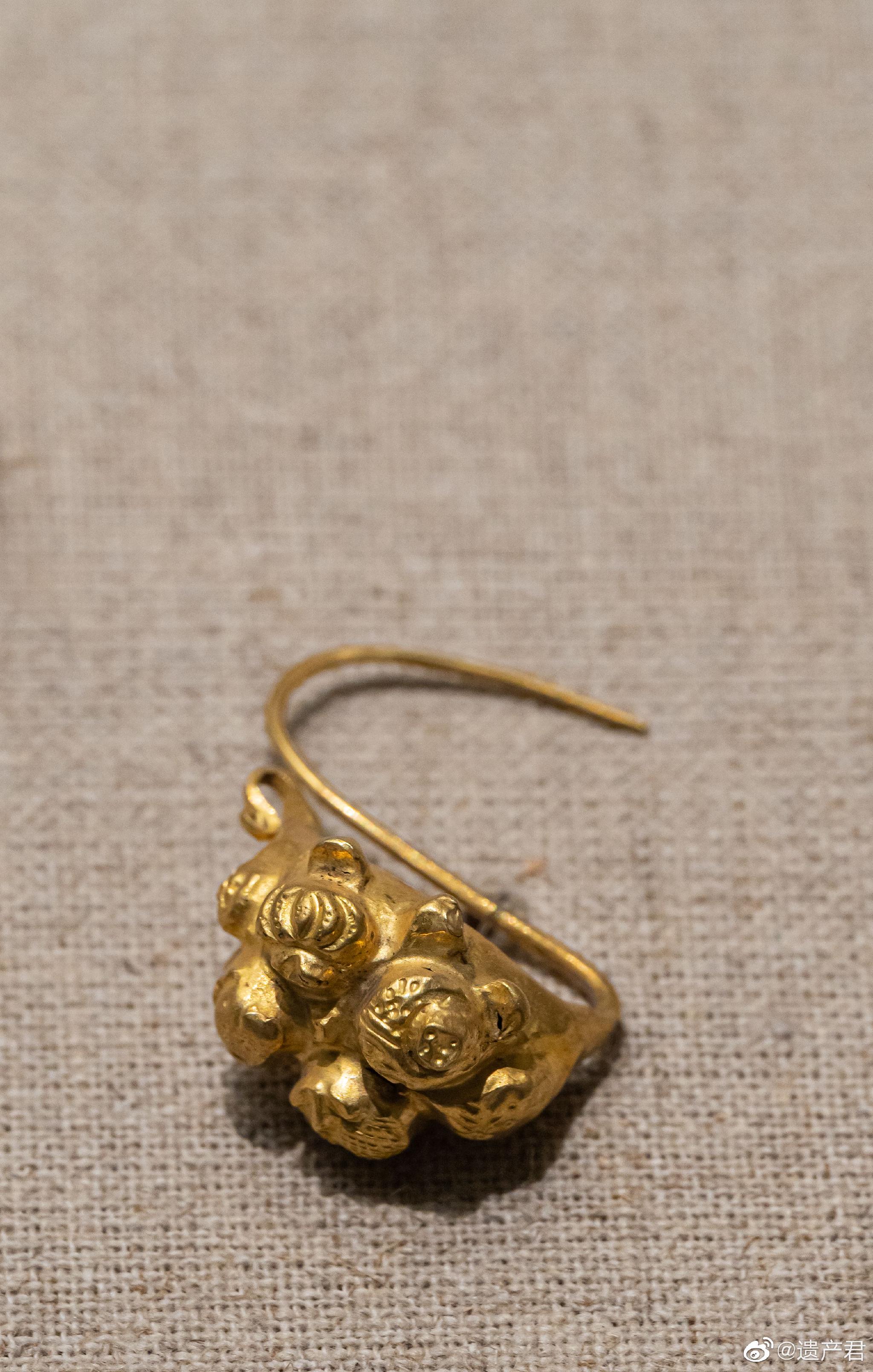 安徽博物院藏· 宋代花果纹金耳环_高清图集_新浪网