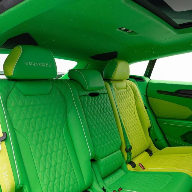 内饰上,mansory迈莎锐venatus evo s p900,以清新"绿色"为主色调,包括