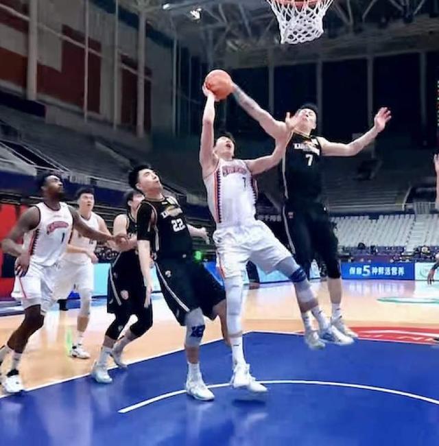 上海男篮不敌辽宁，常规赛冠军希望渺茫，但三个收获有助于打好季后赛休闲区蓝鸢梦想 - Www.slyday.coM