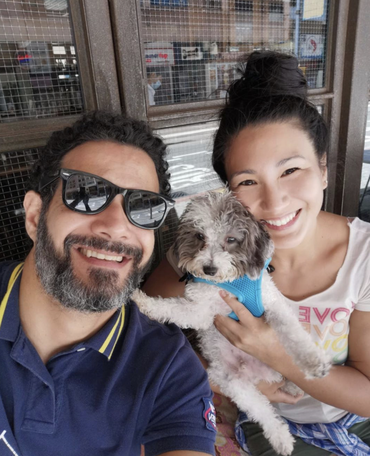 郑佩佩女儿无惧高龄怀孕挺大肚子做高难度瑜伽轻松倒立一字马