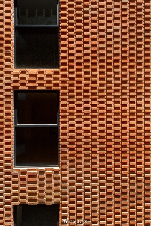 创意红砖墙,工匠精神的呈现. ……__财经头条