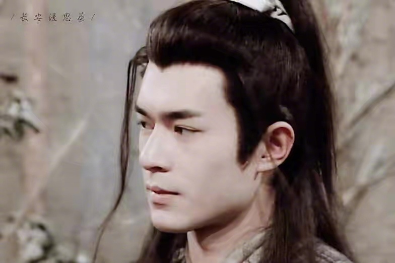 王一博的古装扮相有点古天乐杨过的冷峻味道