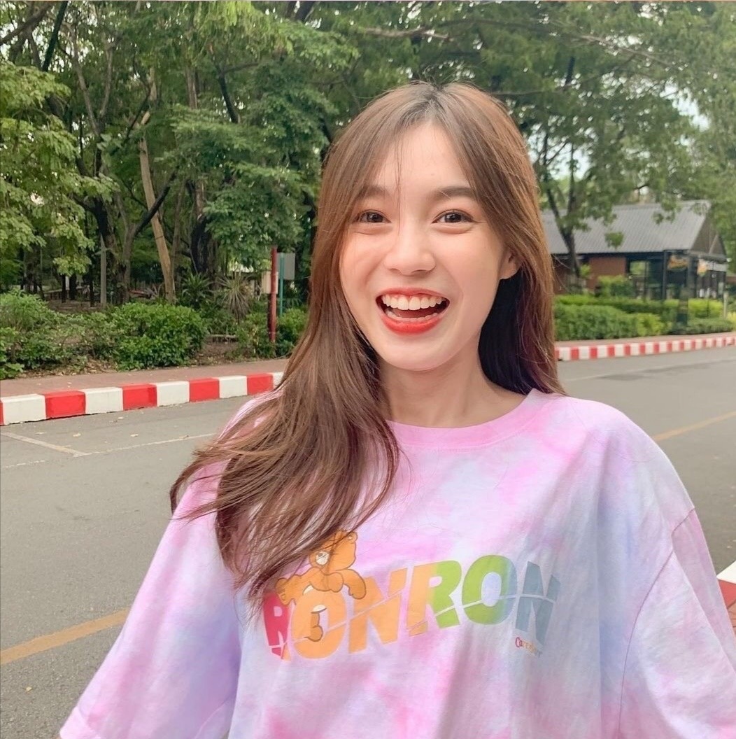 loverrukk 泰国00后甜妹__财经头条