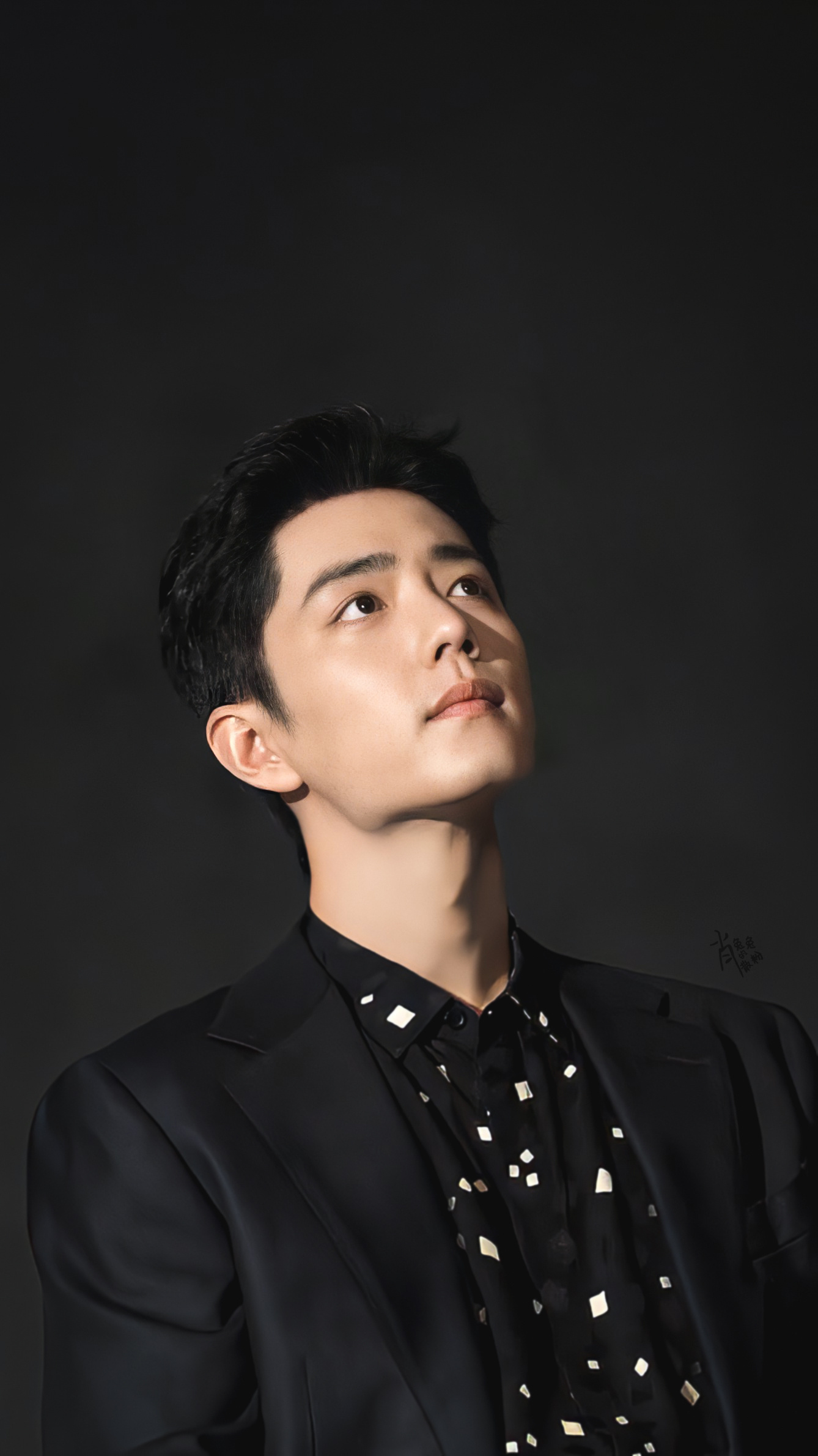 肖战品牌新图板正的大帅哥谁不爱矜贵优雅贵公子没错了