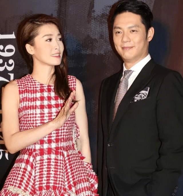 “火凤凰”程愫:捧红前夫却被离婚,重生逆袭成院长