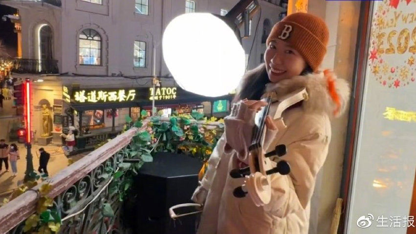 哈尔滨90后女孩杨璐：我愿成为中央大街阳台上的“音乐风景”，与你美|中央大街|杨璐|90后_新浪新闻