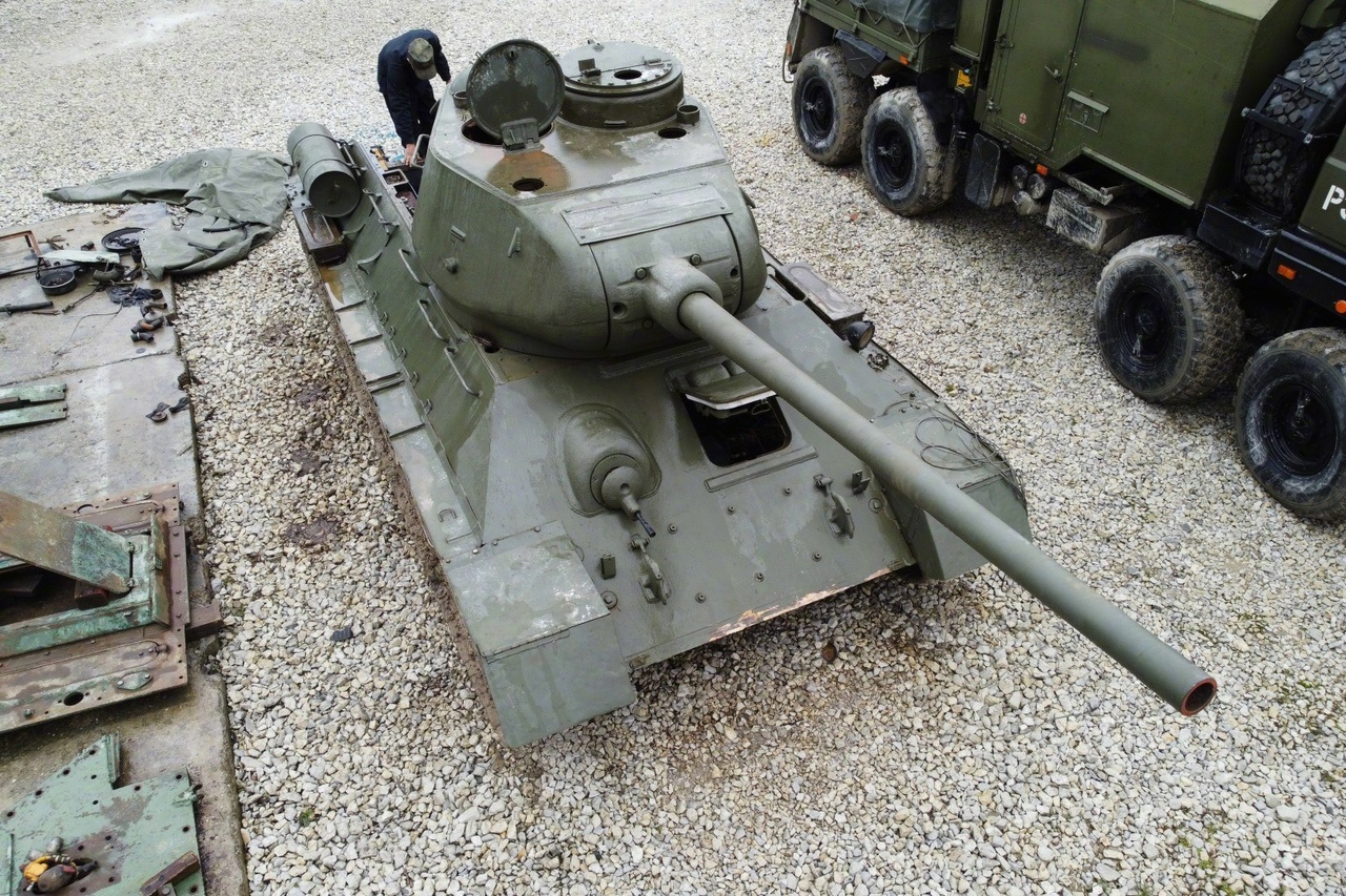 18 22:46:13            鼎盛飞豹 1 / 7 俄罗斯继续恢复t-34坦克  0