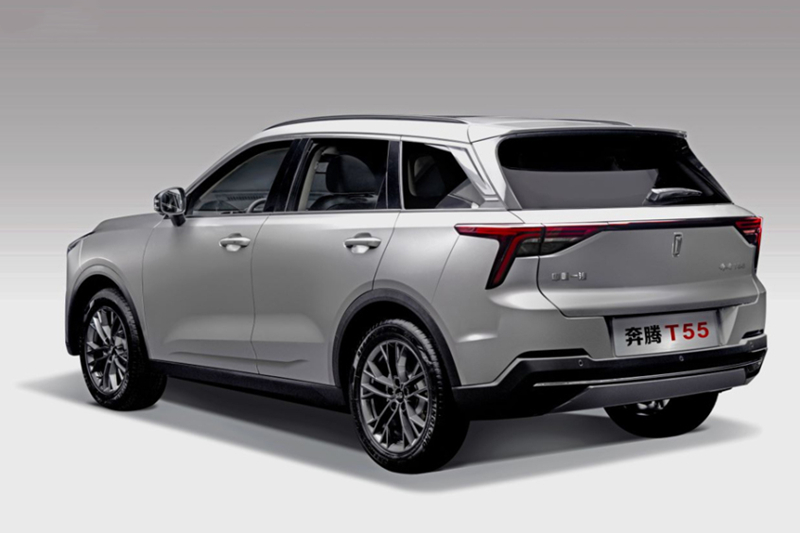 内饰双联屏 一汽奔腾t55牛犇版上市售10.49万元起