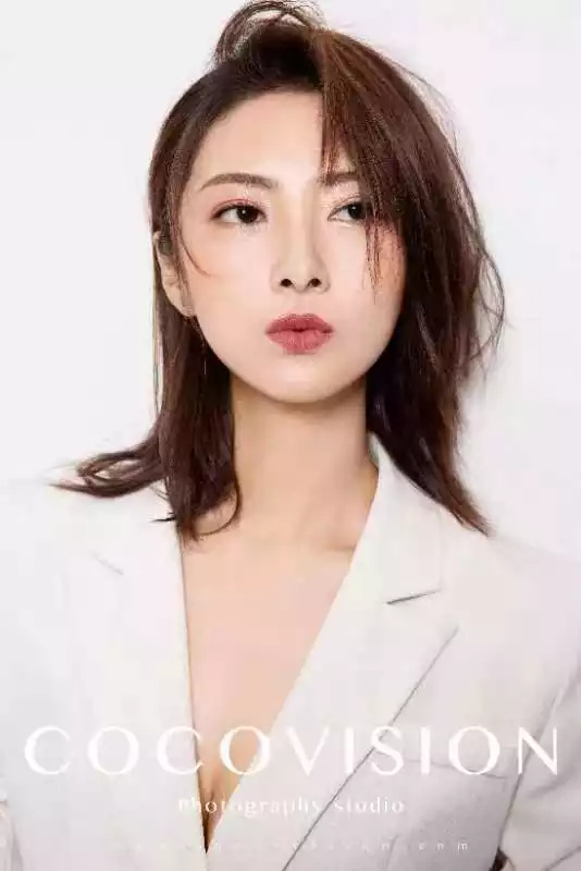 赵本山最美女徒弟,"小王秘书"韩佳佟引热议|刘老根5