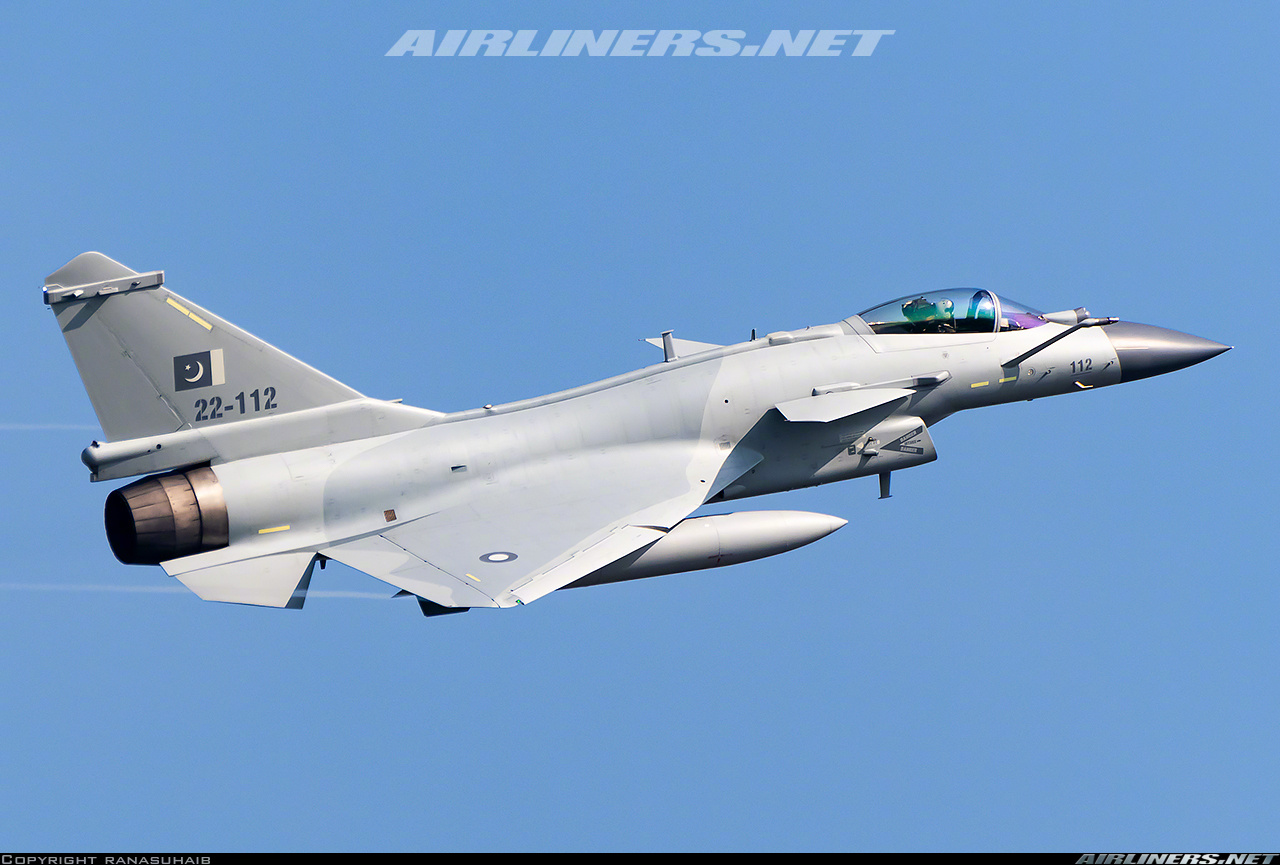 巴基斯坦空军歼-10CE好图!__财经头条