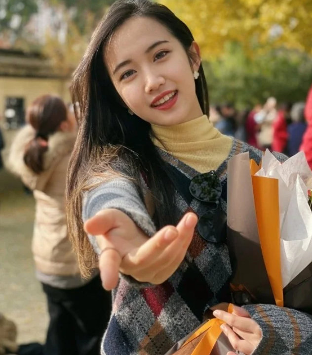 骆欣言近照曝光,遗传爸爸骆达华好基因,超高颜值仙气十足