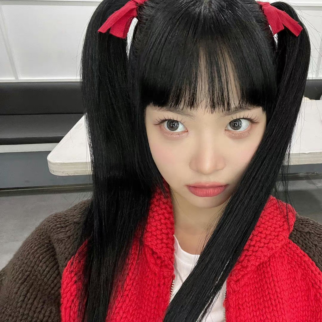 洪恩采の自拍集__财经头条